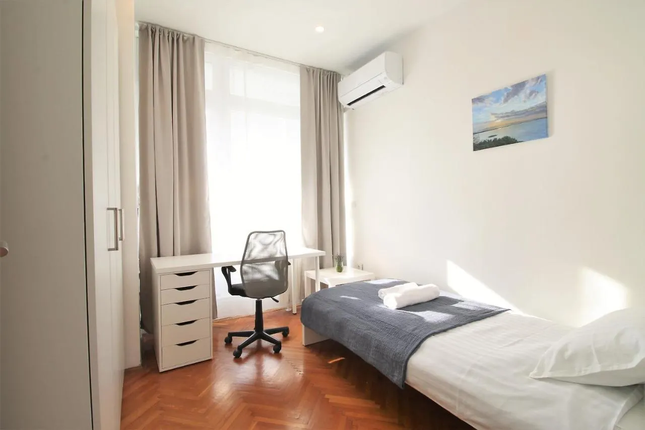 Apartment Barun Rijeka 0*,